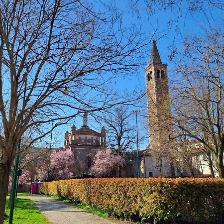 The Best Rent - Gorgeous One-Bedroom Apartment In Ticinese Milano Esterno foto