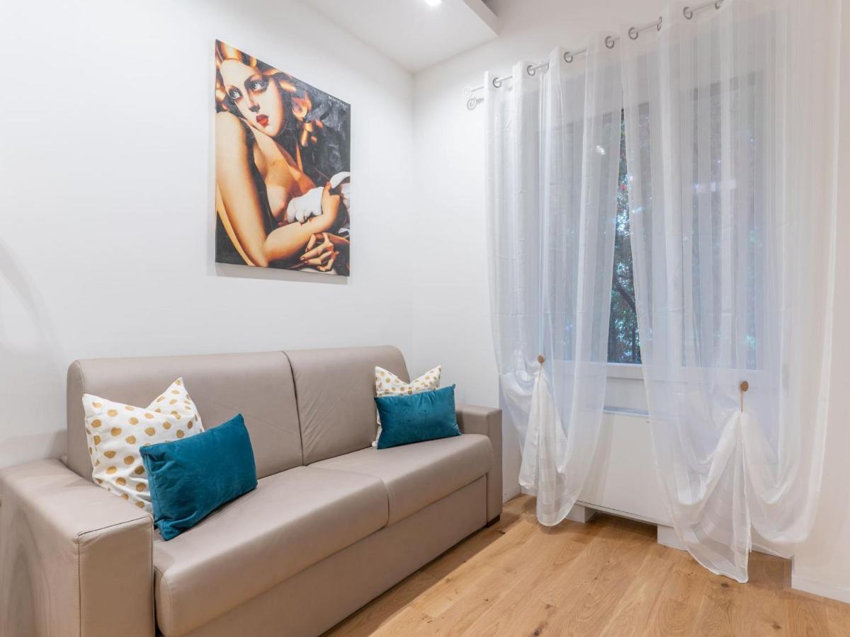 The Best Rent - Gorgeous One-Bedroom Apartment In Ticinese Milano Esterno foto