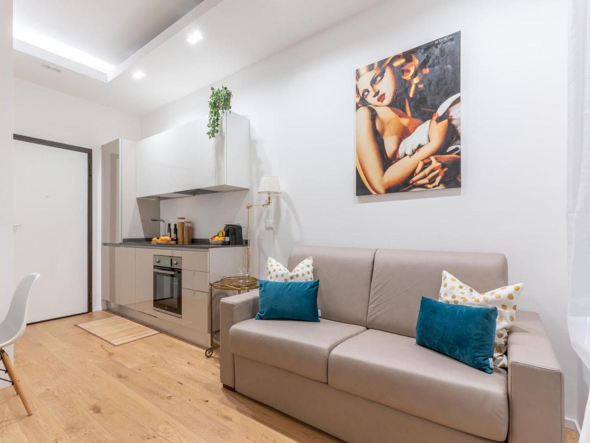 The Best Rent - Gorgeous One-Bedroom Apartment In Ticinese Milano Esterno foto